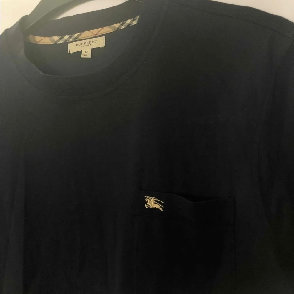 Burberry Size medium plain Navy Blue T shirt